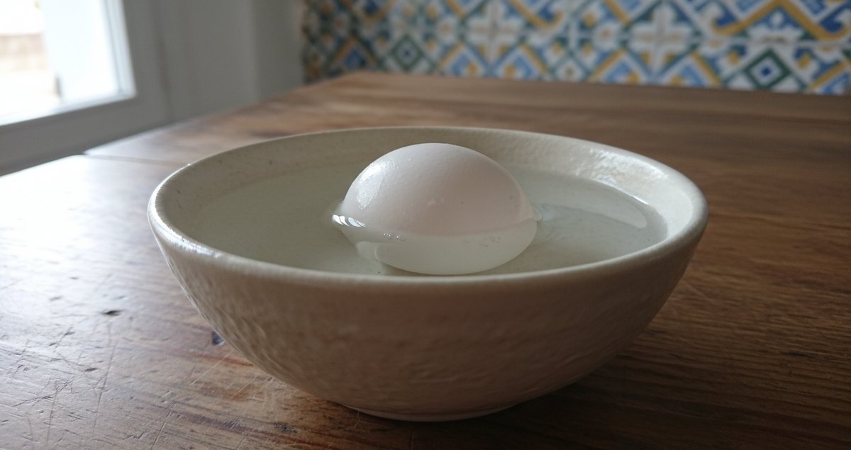 test-uovo-galleggiare-ciotola-freschezza