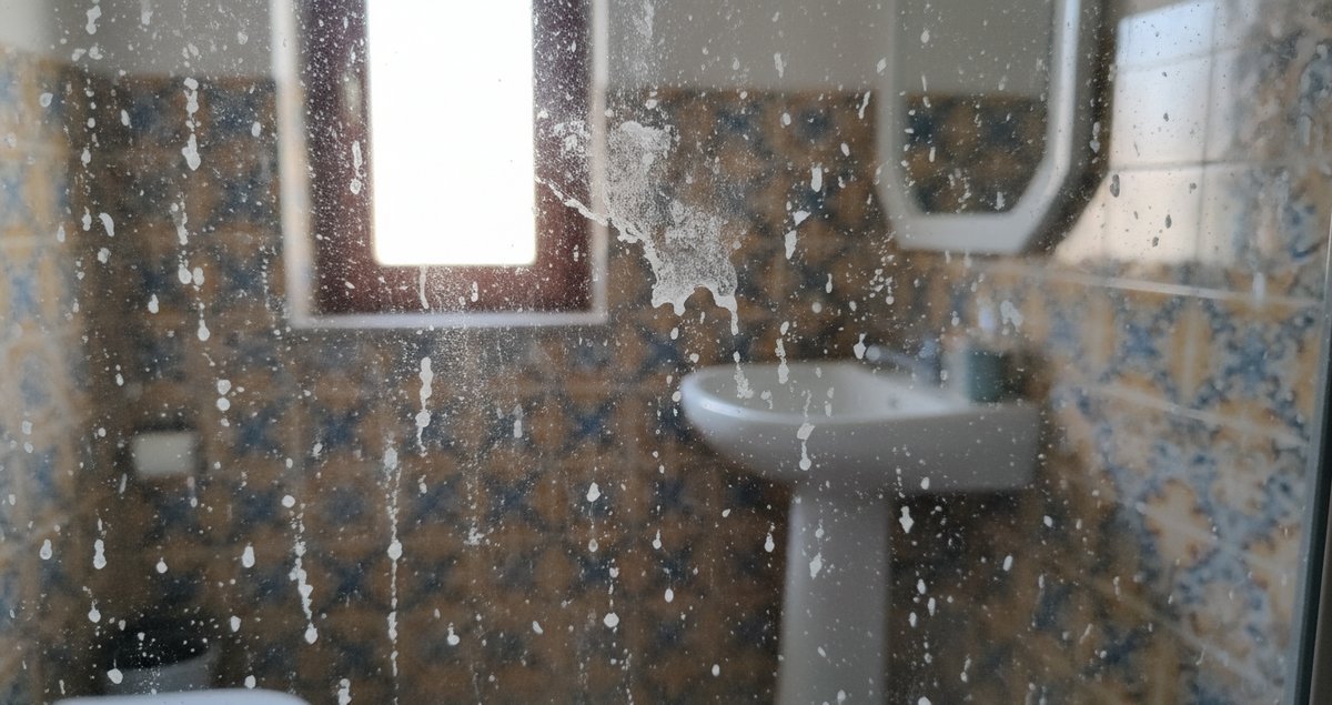 perche-vetro-doccia-macchia-subito-fermare-loop