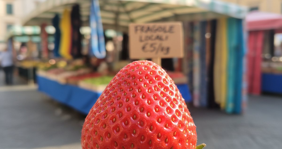 ne-acqua-rubinetto-ne-aceto-lavare-fragole-bicarbonato